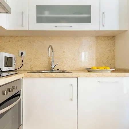 Apartment Plum Guide - Analogy *